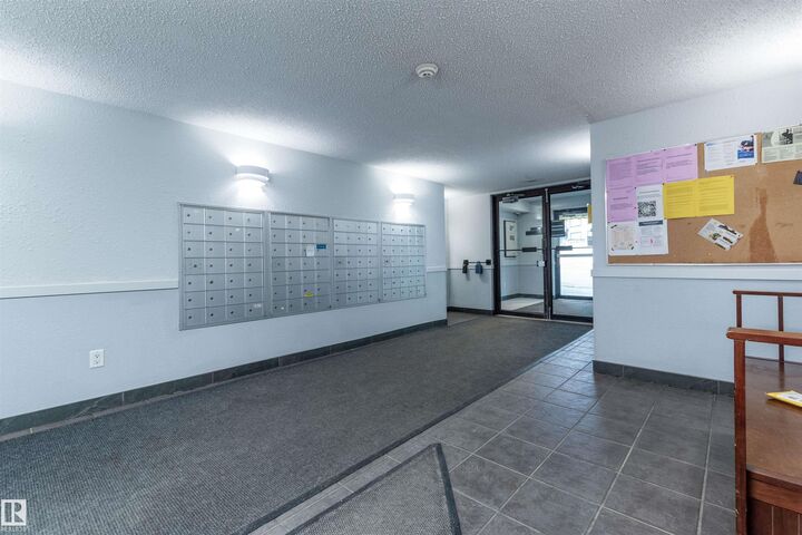 Property Photo:  10520 120 Street NW 458  AB T5H 4L9 