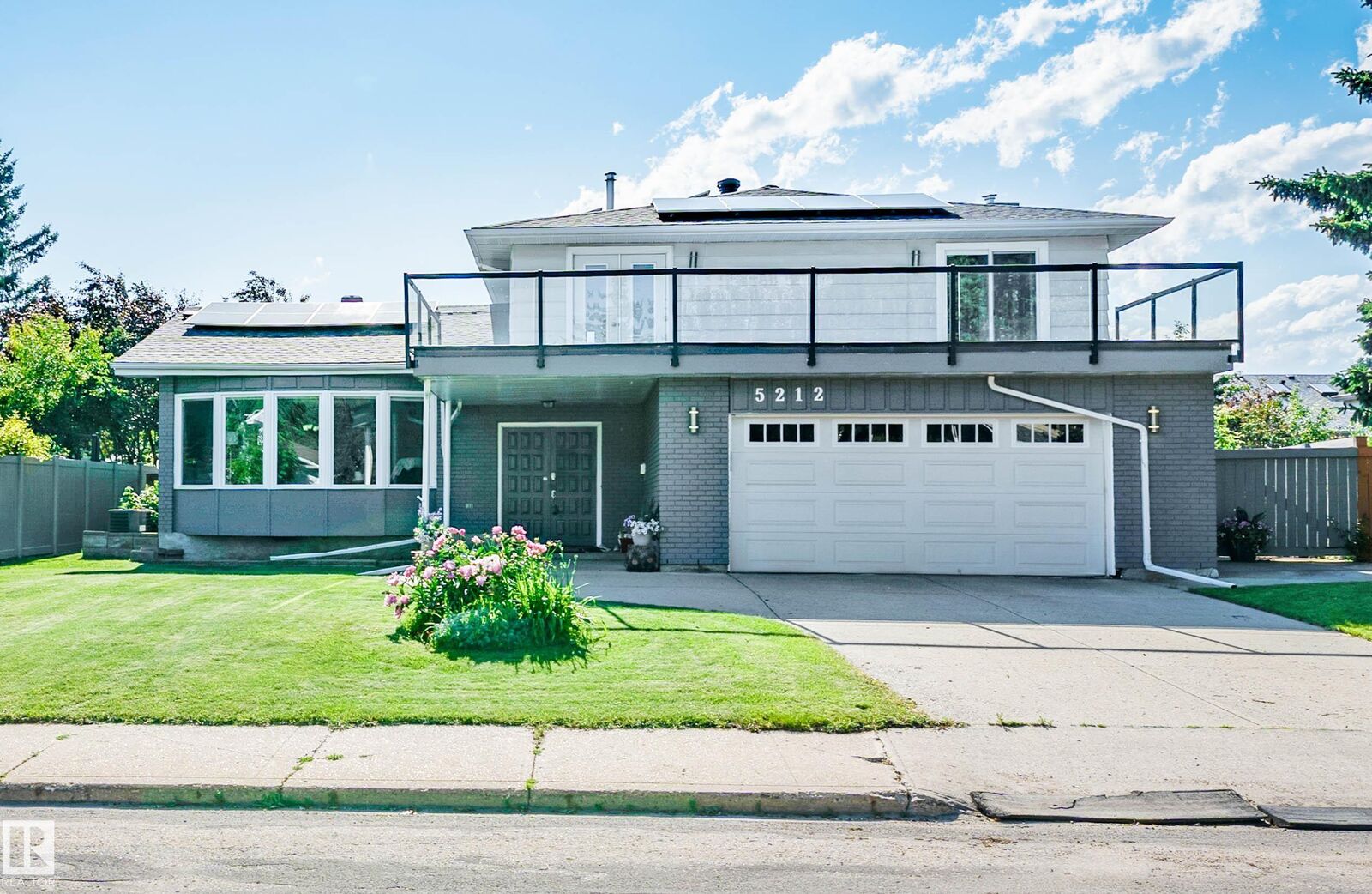 Property Photo: 5212 142 Street NW AB T6H 4B4