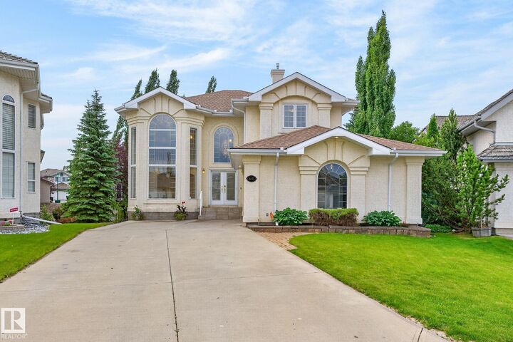 Property Photo:  610 Hunters Close NW  AB T6R 2W2 