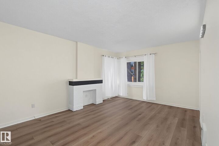11147 78 Avenue NW — photo 1