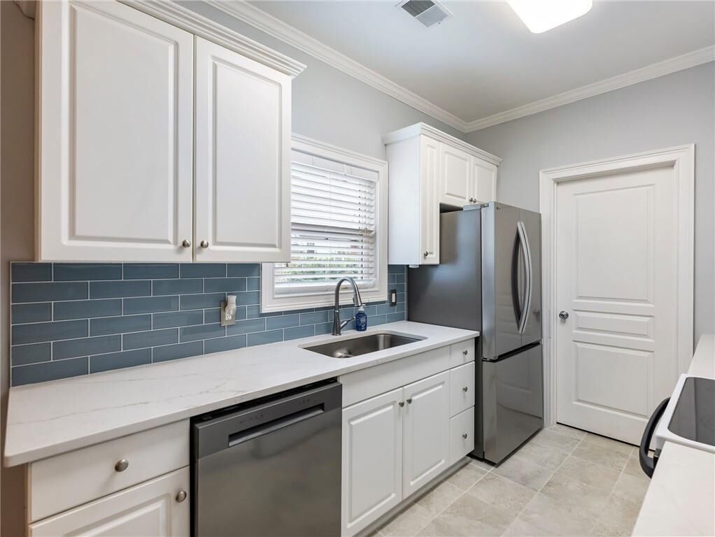 Property Photo: 1709 Bald Ridge Marina Road 2 GA 30041