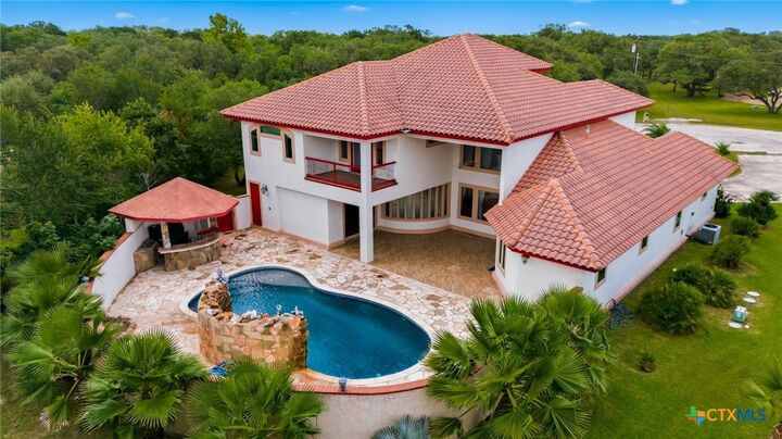 Property Photo:  48 Post Oak Run  TX 77968 