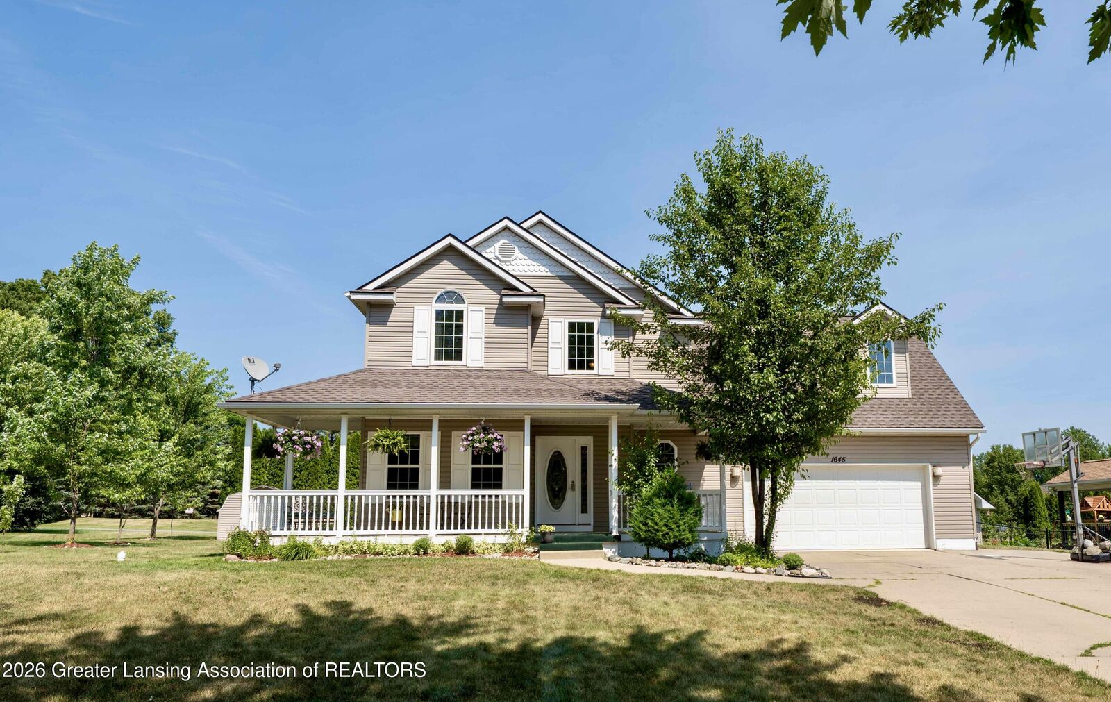 Property Photo:  1645 Gander Hill Drive  MI 48842 