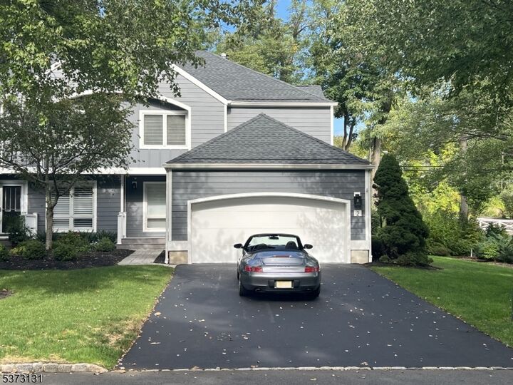 Property Photo:  2 Sherwood Dr  NJ 07960 