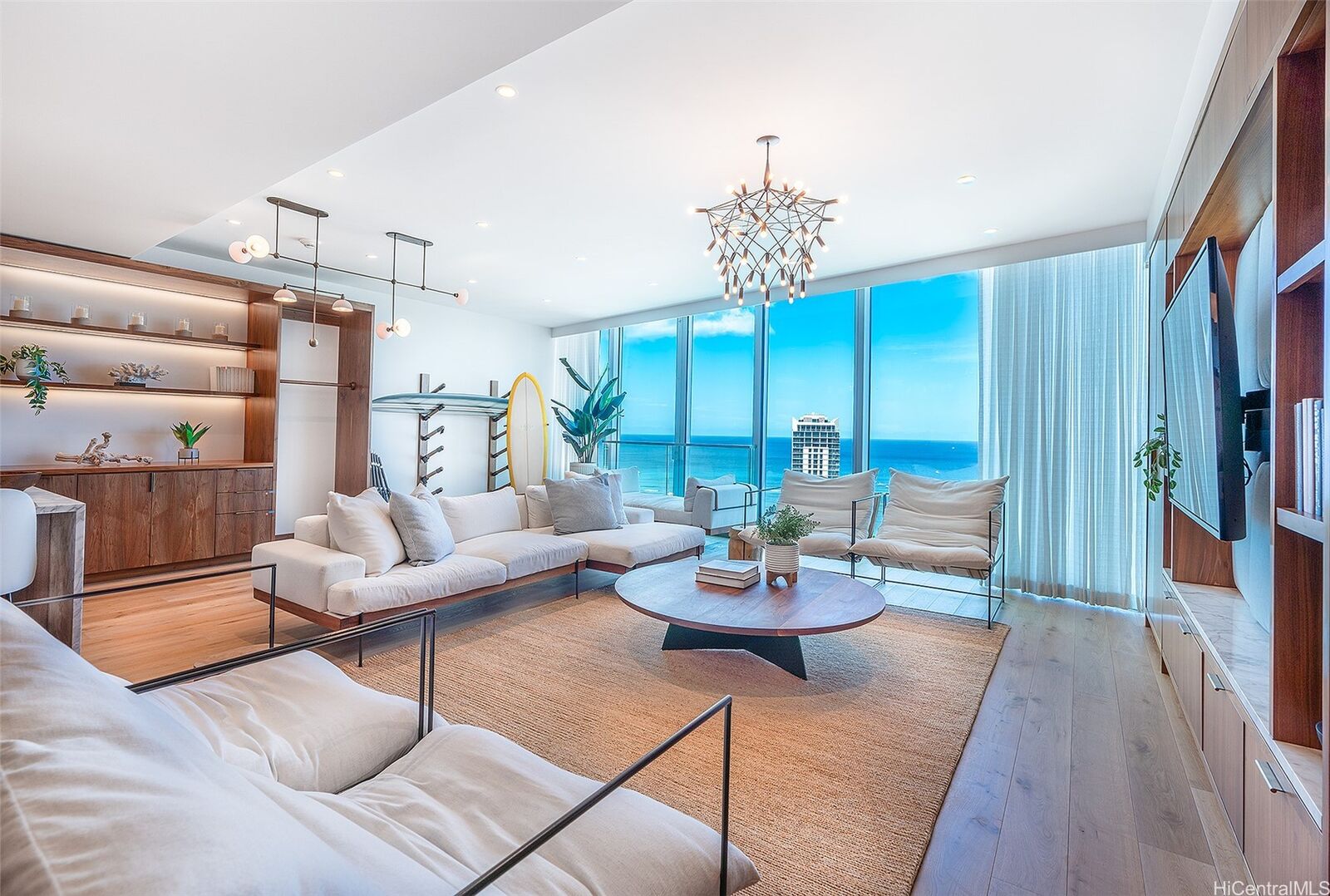 Property Photo:  2139 Kuhio Avenue Phb  HI 96815 