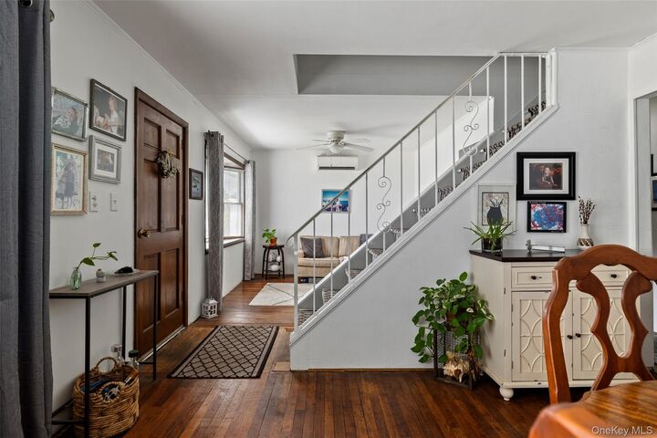 Property Photo:  190 Cottage Boulevard  NY 11801 