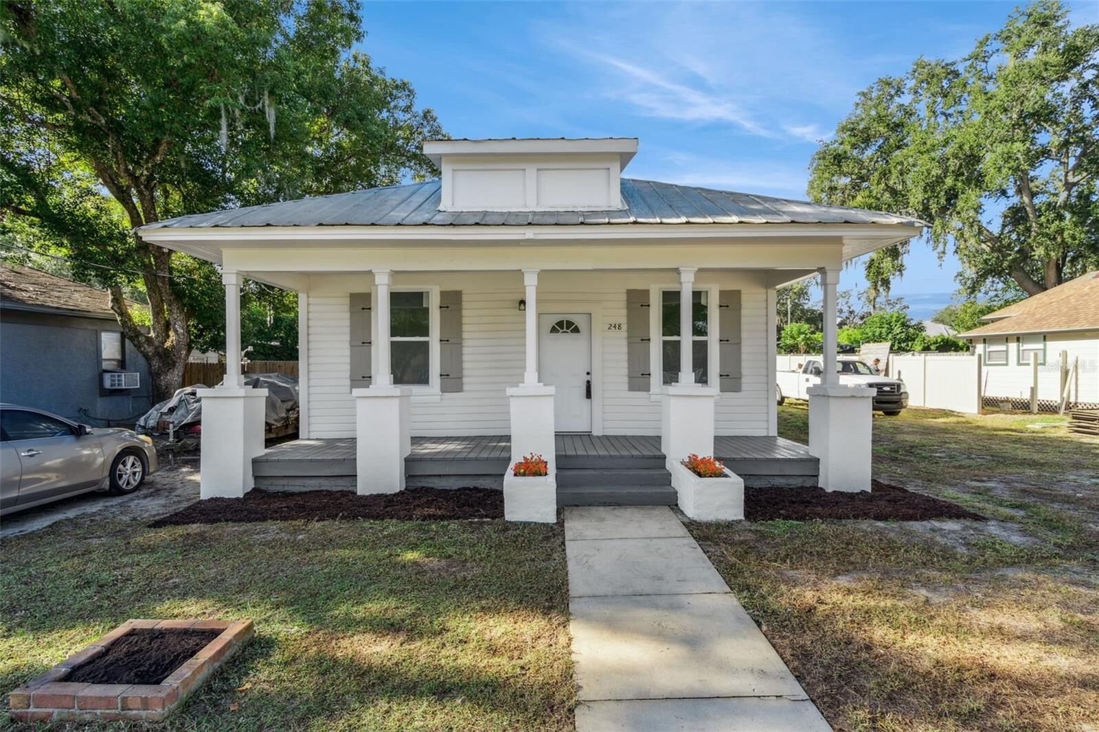 Property Photo:  248 E Magnolia Street  FL 34736 