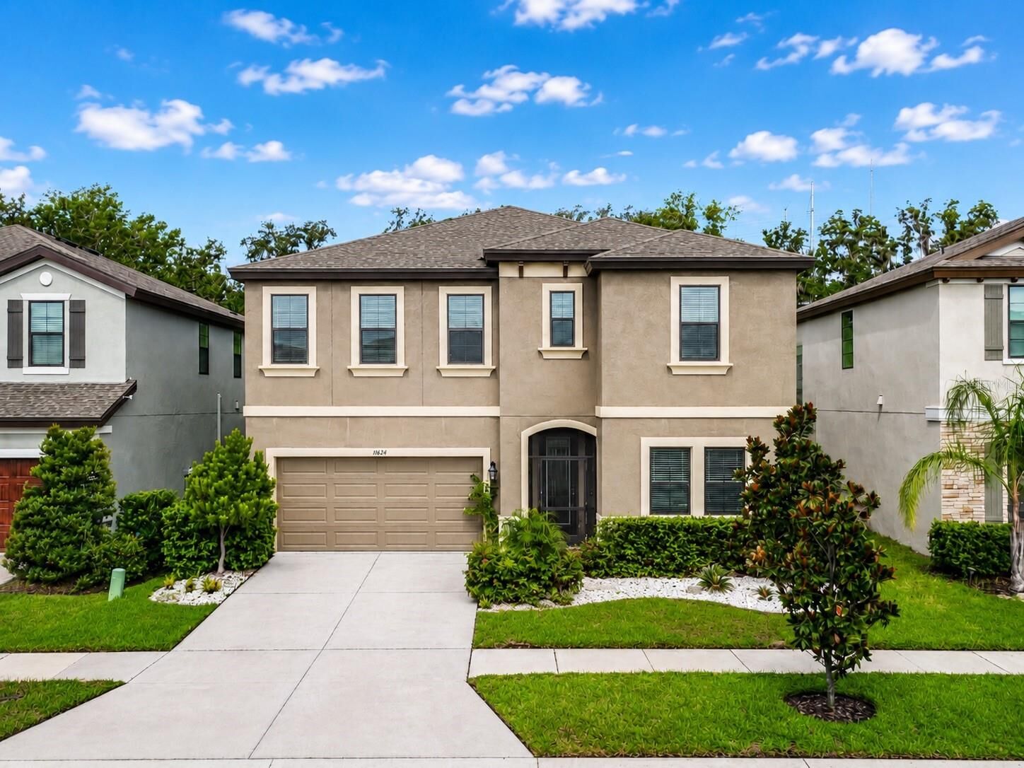 Property Photo: 14654 Horse Trot Road FL 33547