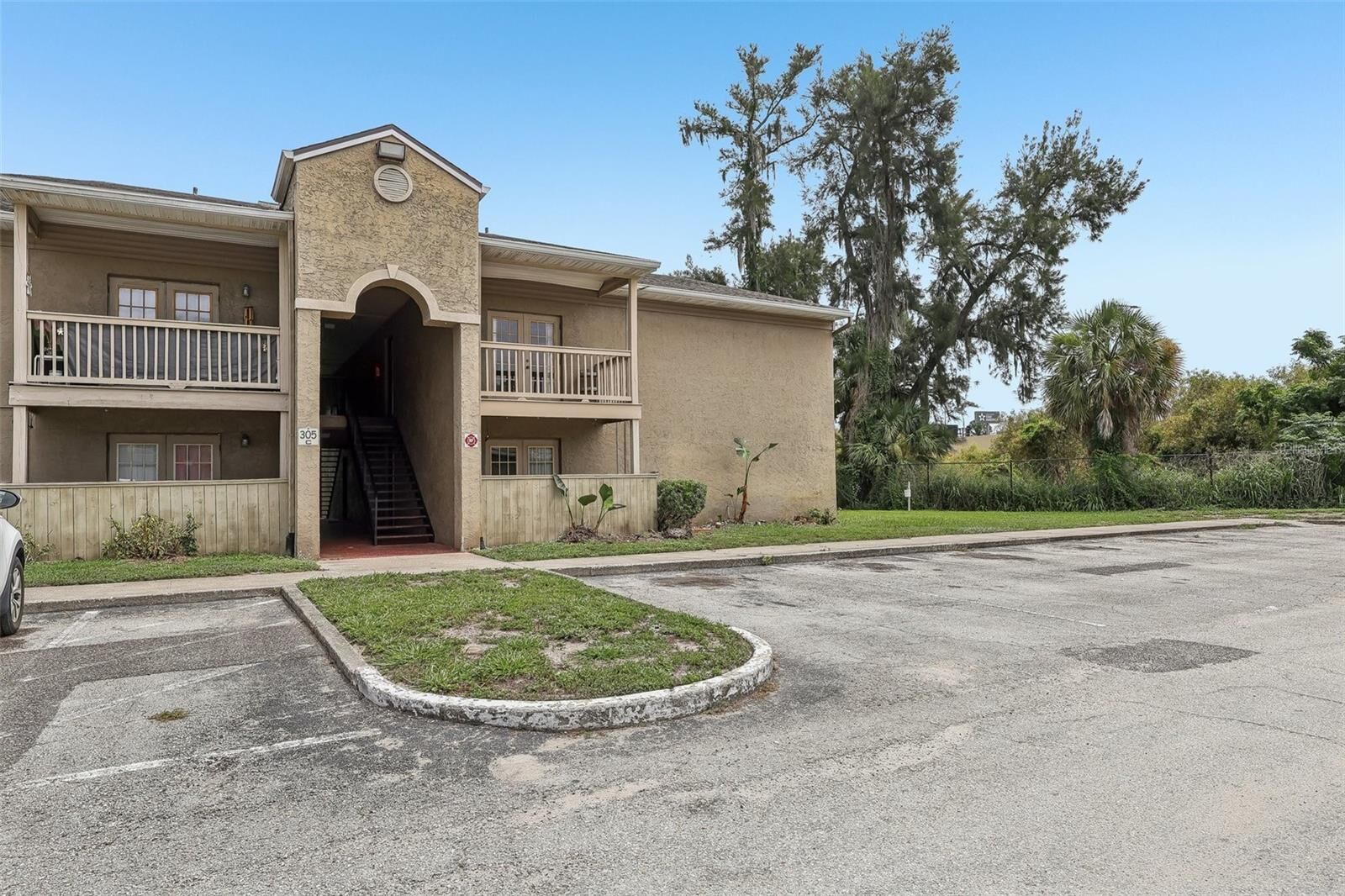 Property Photo:  305 Wymore Road 208  FL 32714 
