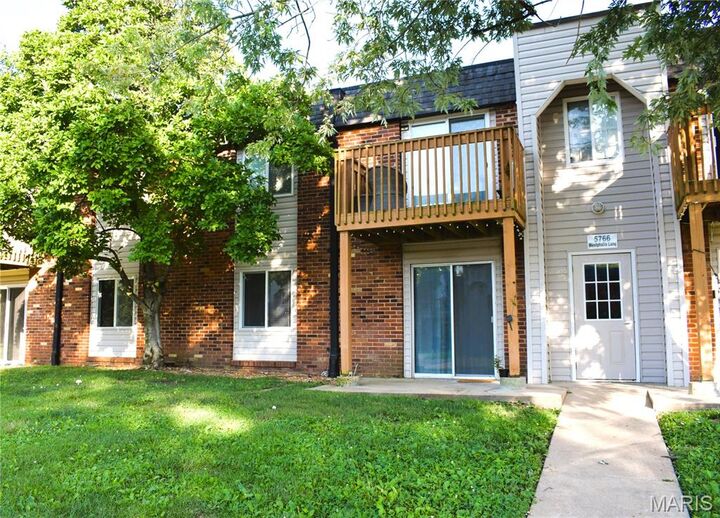 Property Photo: 5766 Westphalia Lane B MO 63129