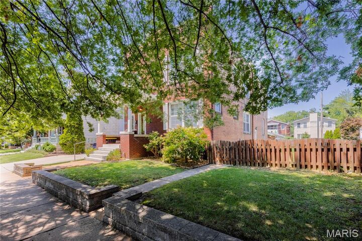 Property Photo:  5229 Lansdowne Avenue  MO 63109 