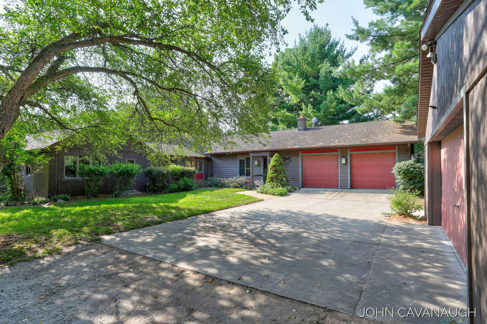 Property Photo:  9516 Taft Street  MI 49404 
