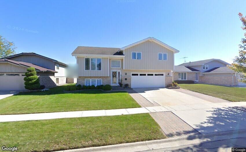 Property Photo: 629 Poplar Avenue IL 60446