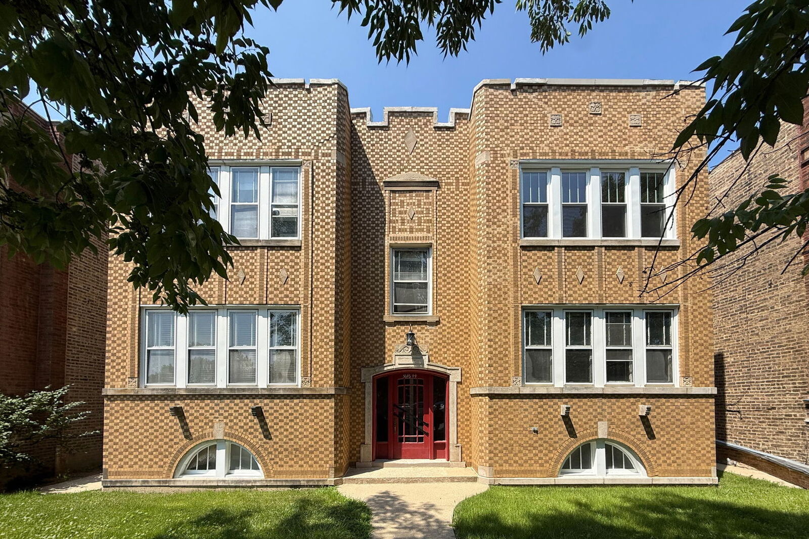 Property Photo: 5644-46 W Melrose Street IL 60634