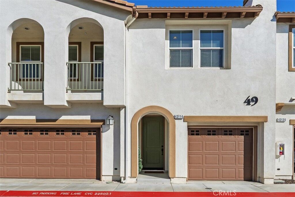 Property Photo:  43114 Avenida Abril  CA 92592 