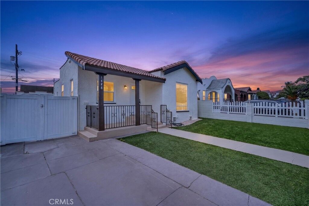 Property Photo:  1428 W 91st Street  CA 90047 