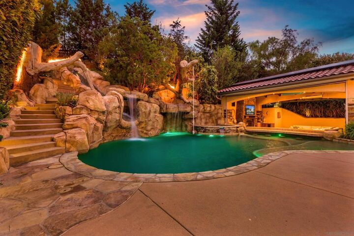 Property Photo:  8149 Calle Catalonia  CA 92009 
