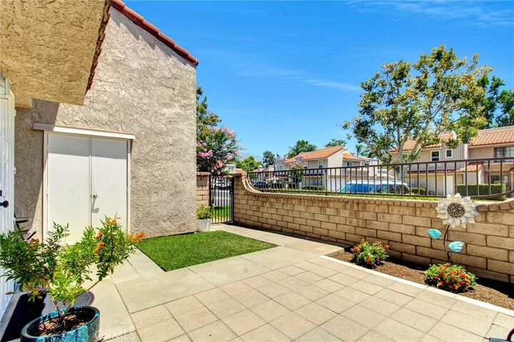 Property Photo: 6948 Doheny B CA 91701