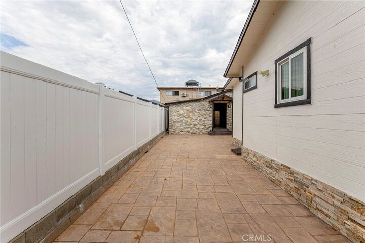 Property Photo:  1125 Stanley Ave  CA 91206 