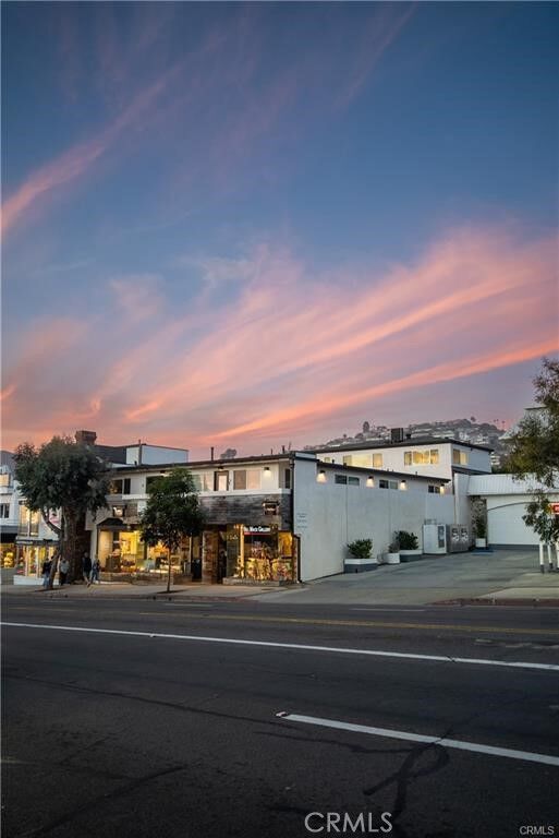 Property Photo:  577 S Ramona #E  CA 92651 