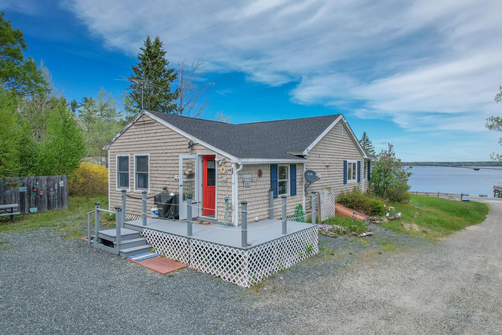 Property Photo:  1069 Newbury Neck Road  ME 04684 