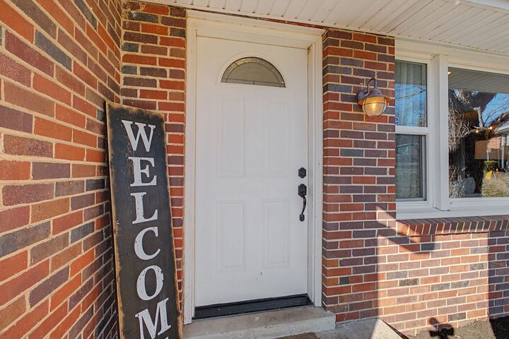 Property Photo:  100 Dellrose Dr  TN 37214 