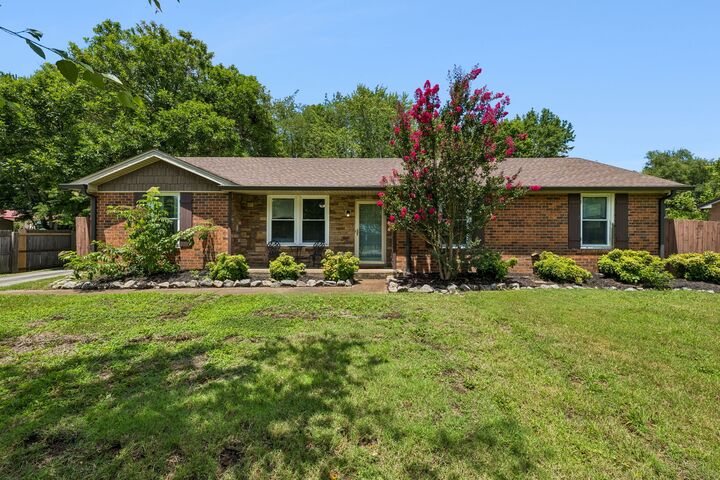 Property Photo: 2310 Bradley St TN 37146