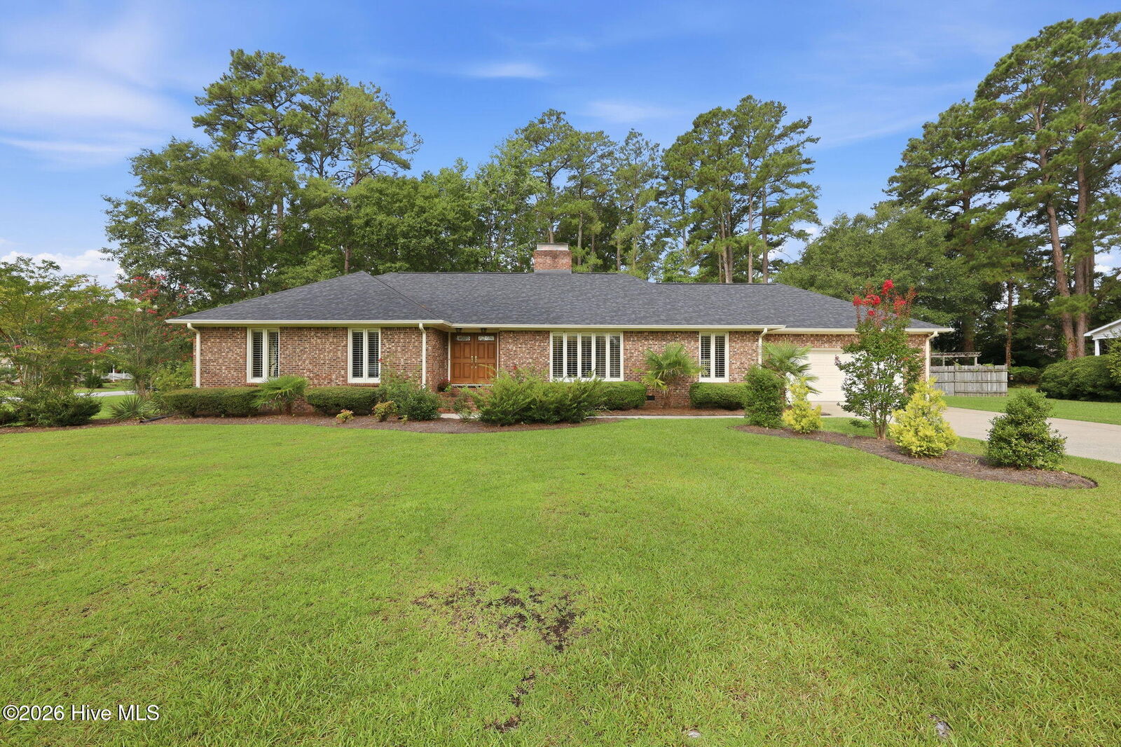 Property Photo: 1000 Colleton Way NC 28562