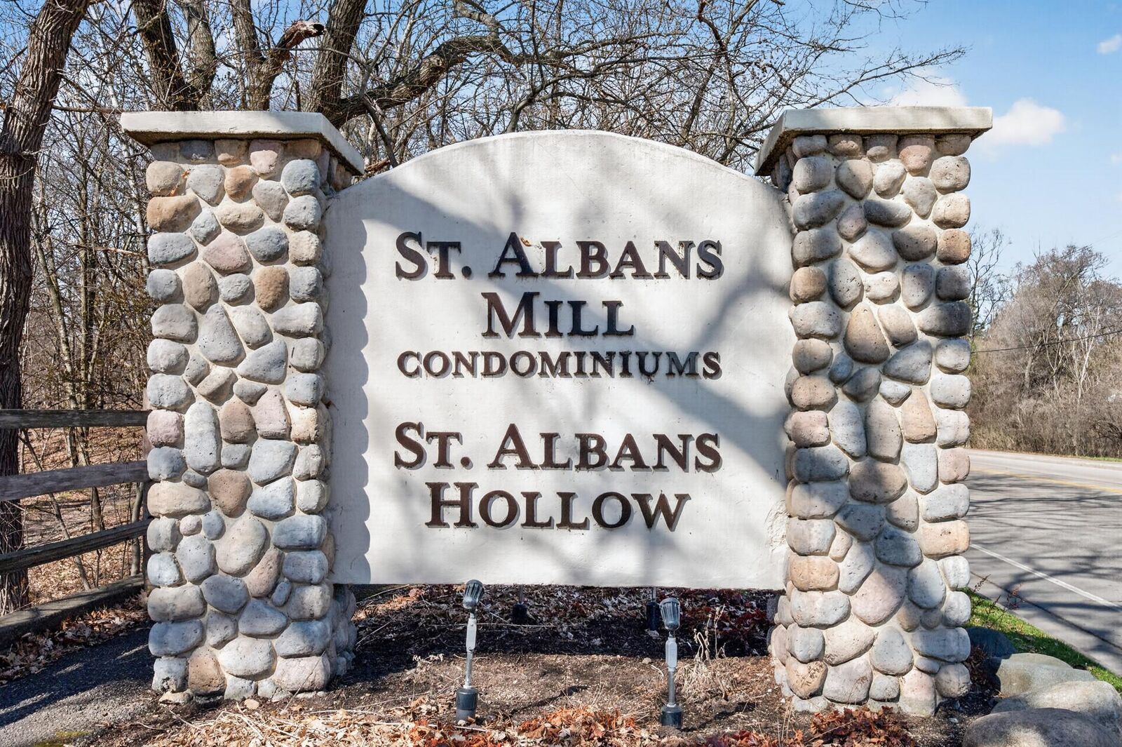 Property Photo: 3020 Saint Albans Mill Road 205 MN 55305