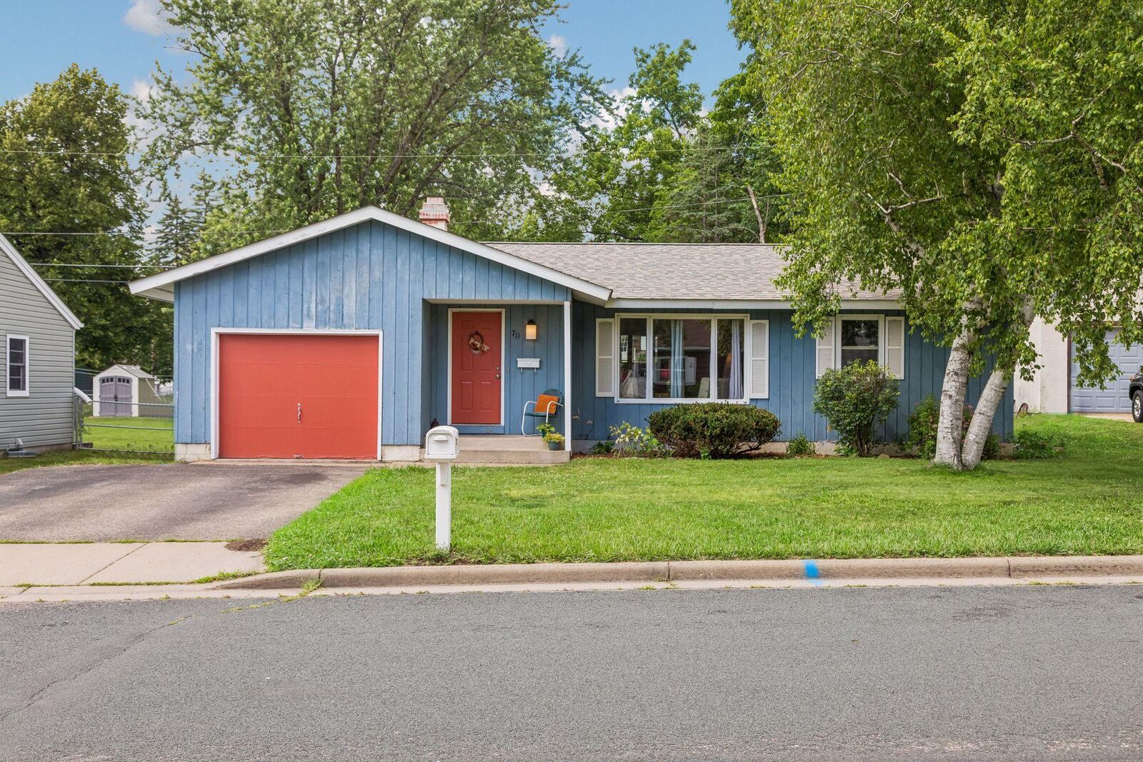 Property Photo:  711 Saint Croix Street N  WI 54016 