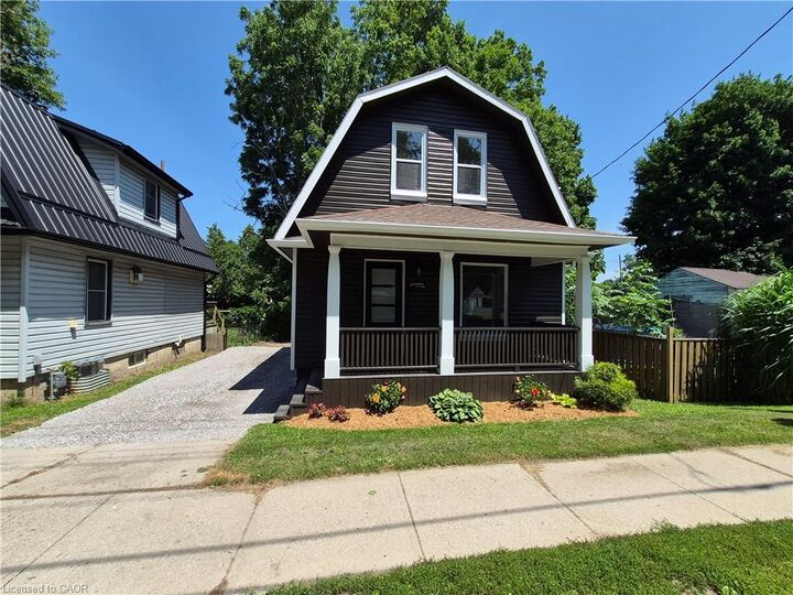 Property Photo: 217 Queen Street N ON N3Y 3Y8