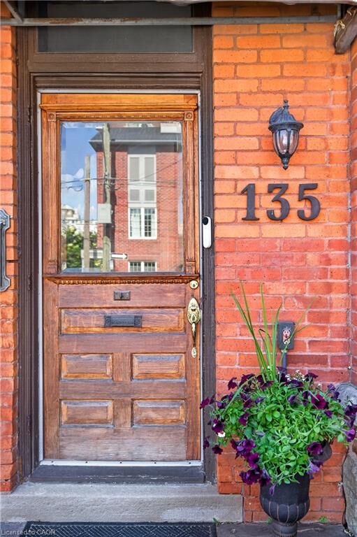Property Photo: 135 Catharine Street S ON L8N 2J6