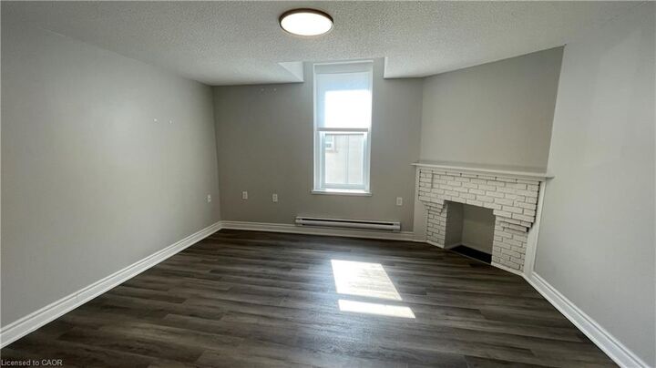 Property Photo:  69 East Main Street 204  ON L3B 3W4 