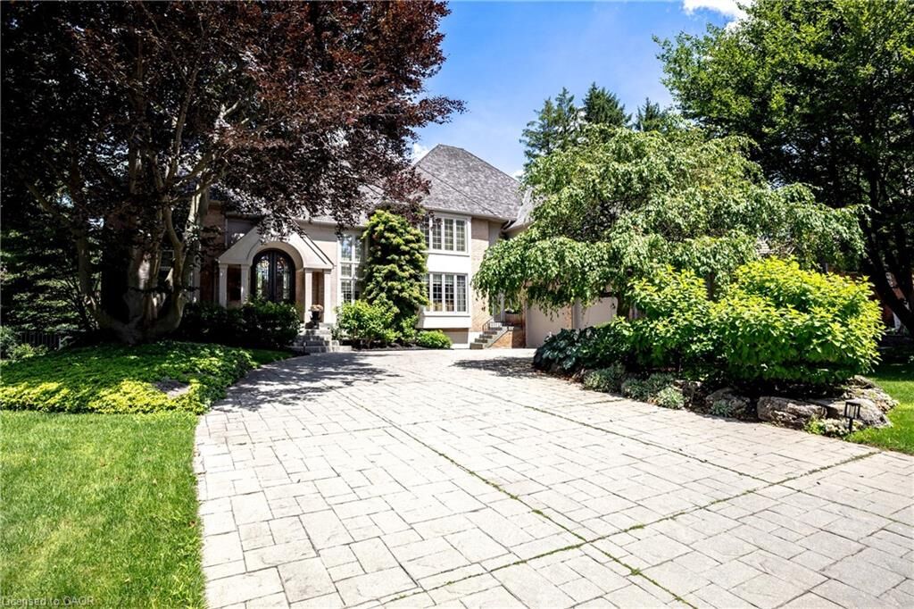 Property Photo: 15 Peppertree Crescent ON L9G 4L8