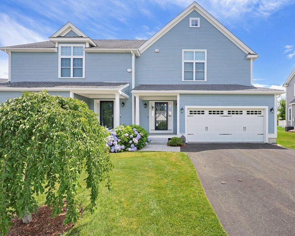 Property Photo:  14 Clarks Hill Ln 14  MA 01702 