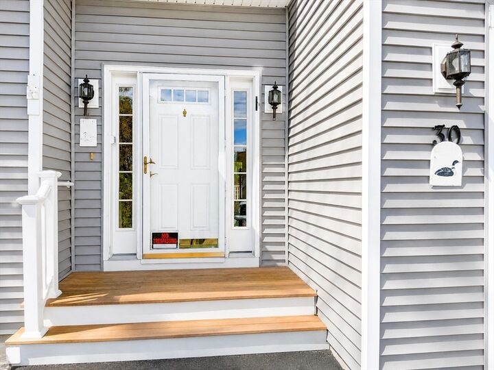 Property Photo:  30 Steinbeck Street  MA 01879 