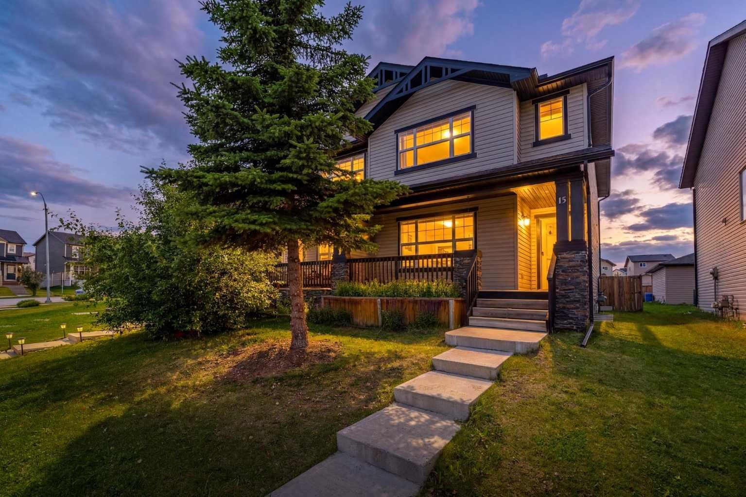 Property Photo: 15 Panora Square NW AB T3K 0R8