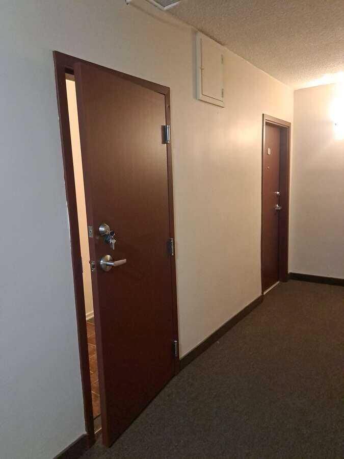 Property Photo: 8235 Elbow Drive SW 222 AB T2V 1K6