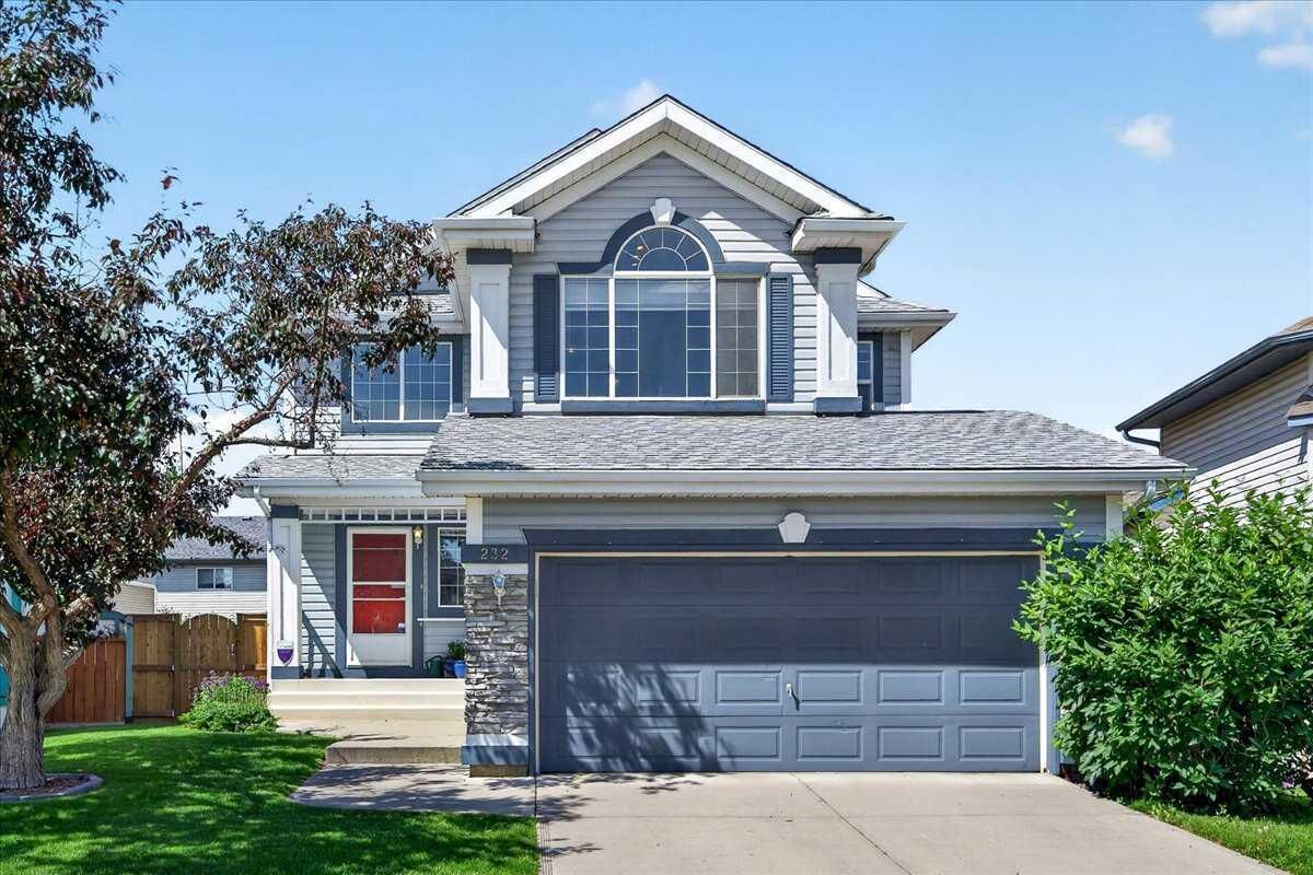 Property Photo:  232 Douglas Glen Close SE  AB T2Z 2V7 