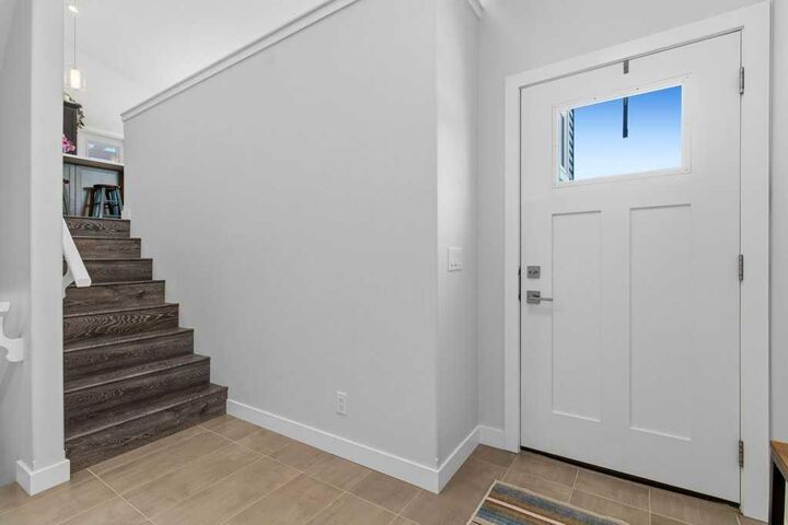 Property Photo:  122 Lundberg Crescent  AB T4R 0R3 