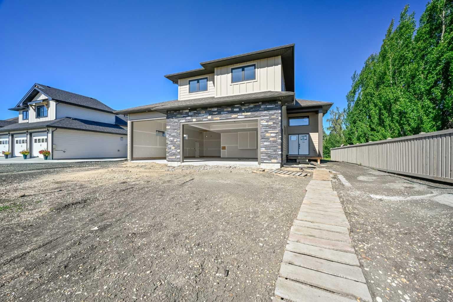 Property Photo:  15720 106 Street  AB T8V 0P1 