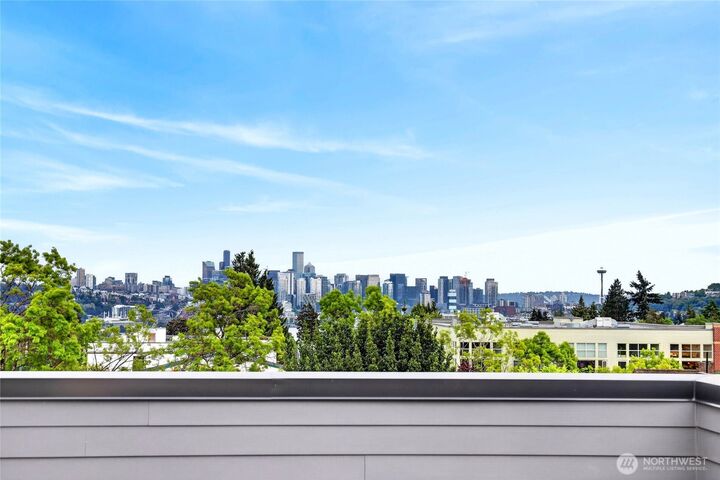 Property Photo: 4527 Corliss Avenue N WA 98103