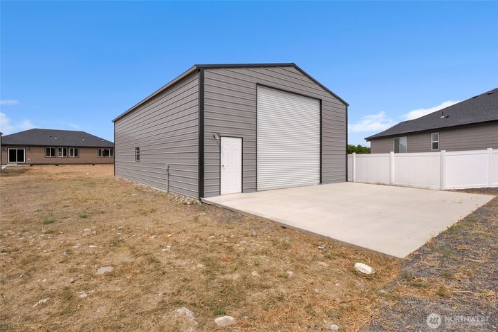 Property Photo:  6428  Road 2.05  NE  WA 98837 