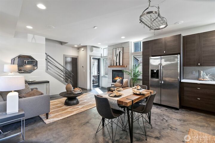 Property Photo: 310 21st Avenue A WA 98122
