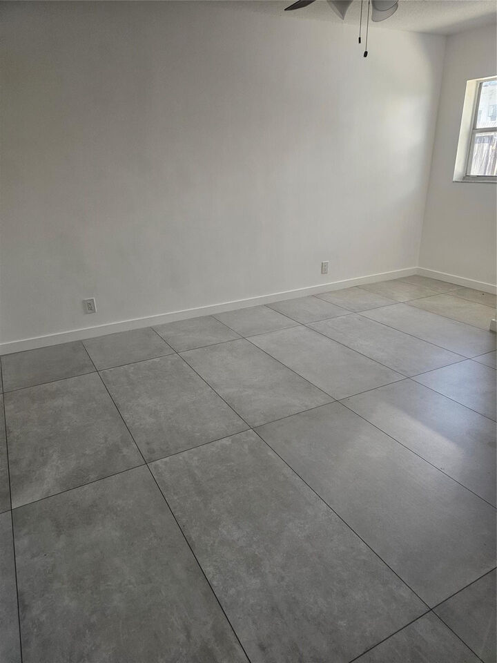 Property Photo: 5217 NW 18th Court FL 33313