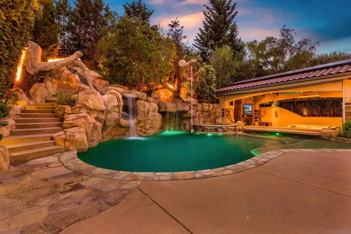 Property Photo:  8149 Calle Catalonia  CA 92009 