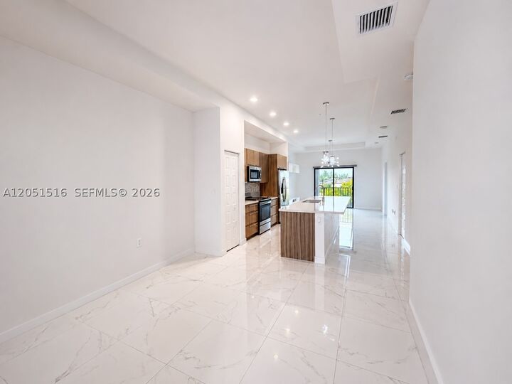 Property Photo: 7815 NW 104th Ave 34 FL 33178