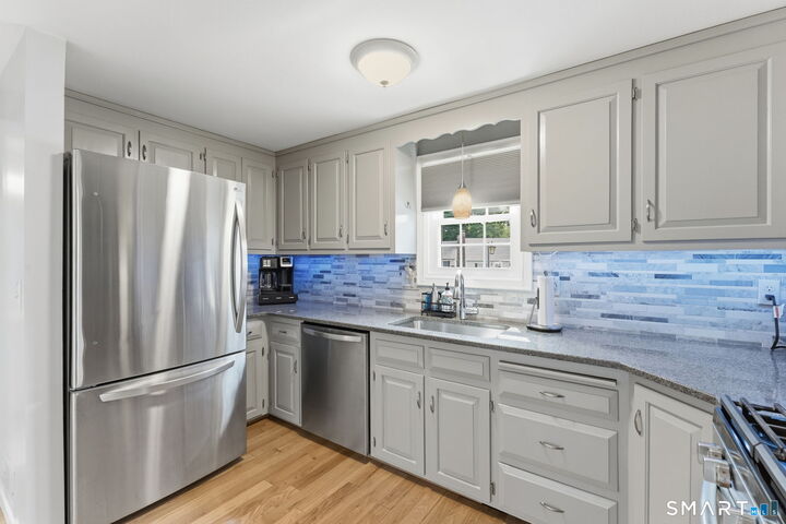 Property Photo:  102 Wetherall Street 36  CT 06040 