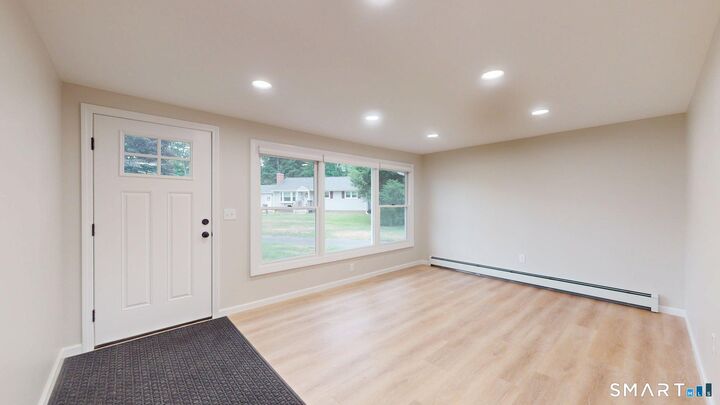Property Photo:  16 Arrow Street  CT 06082 