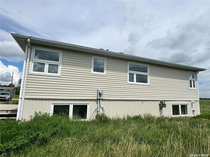 Property Photo:  603 5th Avenue  SK S0C 1G0 